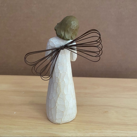 Willow Tree Angel of Healing Angel Statue - Picture 4 of 7